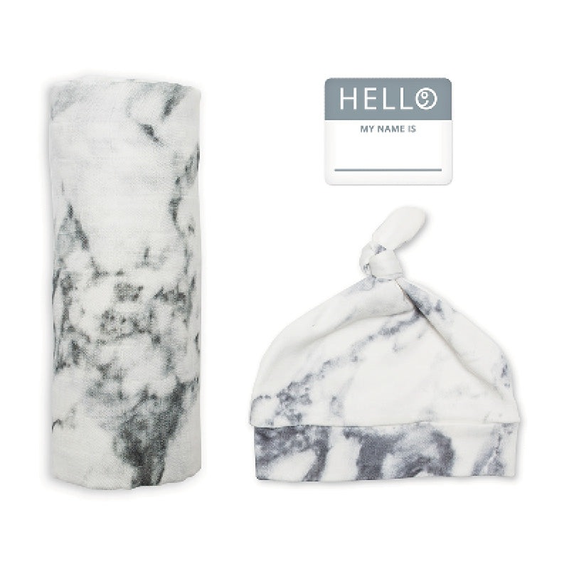 Hello World Swaddle & Knotted Hat Set