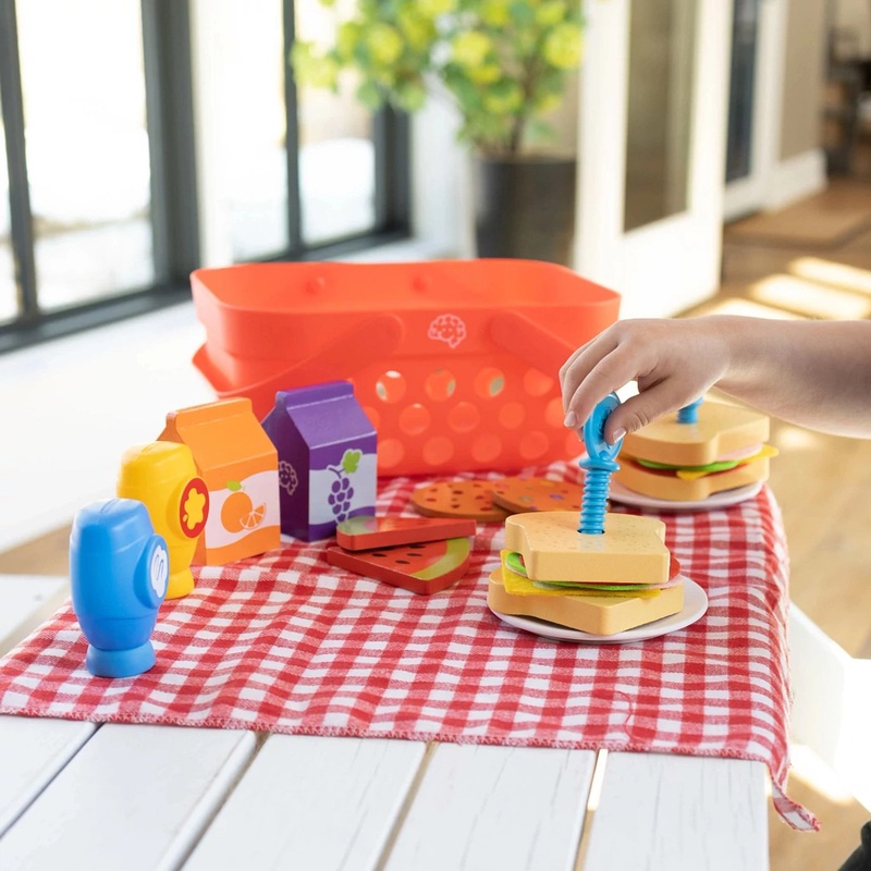 Fat Brain Pretendables Picnic Basket Set