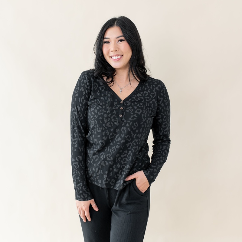 Women’s Long Sleeve Henley Tee in Midnight Leopard