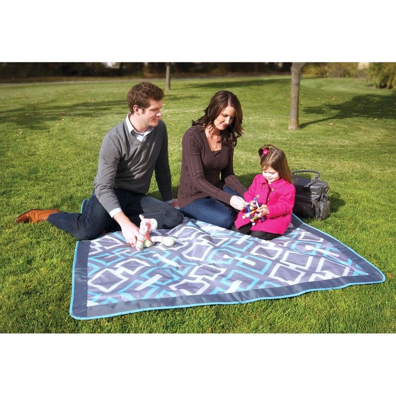 JJ Cole Outdoor Blanket in Grey Links -D