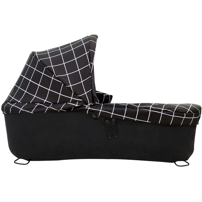 Mountain Buggy Duet Carrycot Plus V3 – Grid