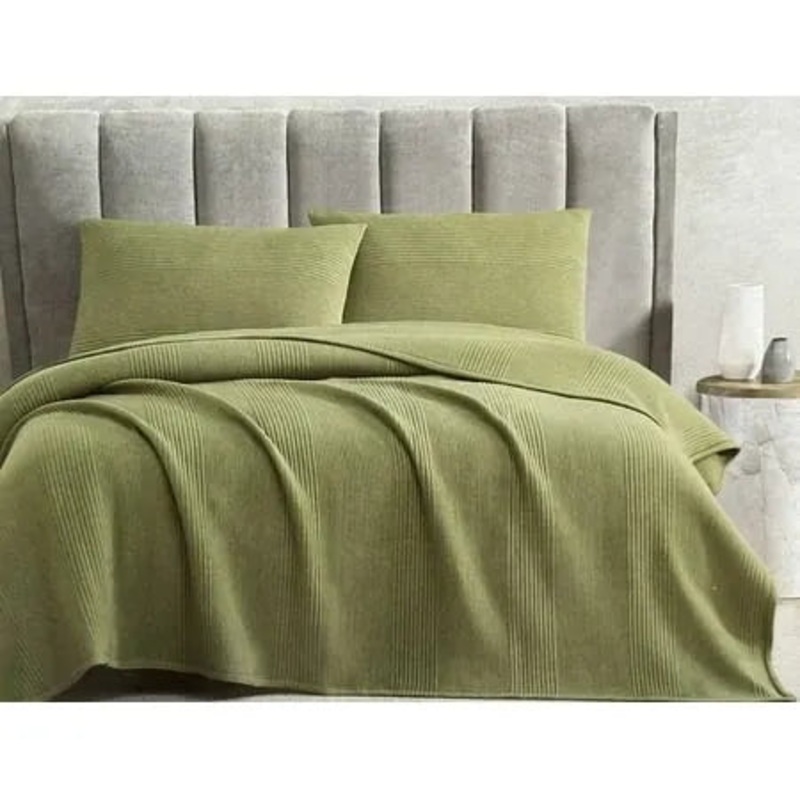 3 Piece Soft Ribbed Jersey Coverlet Set – King Size Bedding in Spring Green
