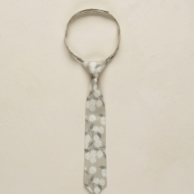 Noralee Skinny Tie || Sage Hydrangea