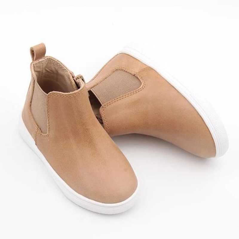 Consciously Baby Waxed Leather Chelsea Boot | Color ‘Sedona Brown’