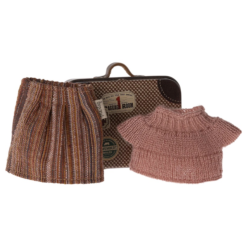 Maileg Knitted Blouse & Skirt in Suitcase, Mouse – Grandma