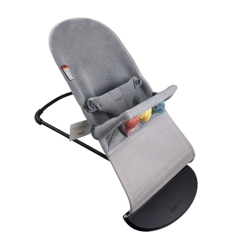 BabyBjorn Bouncer Bliss Bundle With Toy Bar, Soft Friends, Dark Gray Frame, Light Gray 3D Jersey