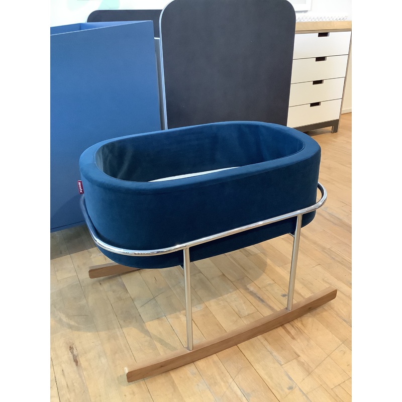 *FLOOR MODEL* Monte Rockwell Bassinet-Chrome