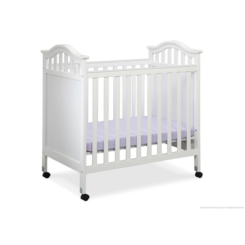 Bella Cozy Portable Crib