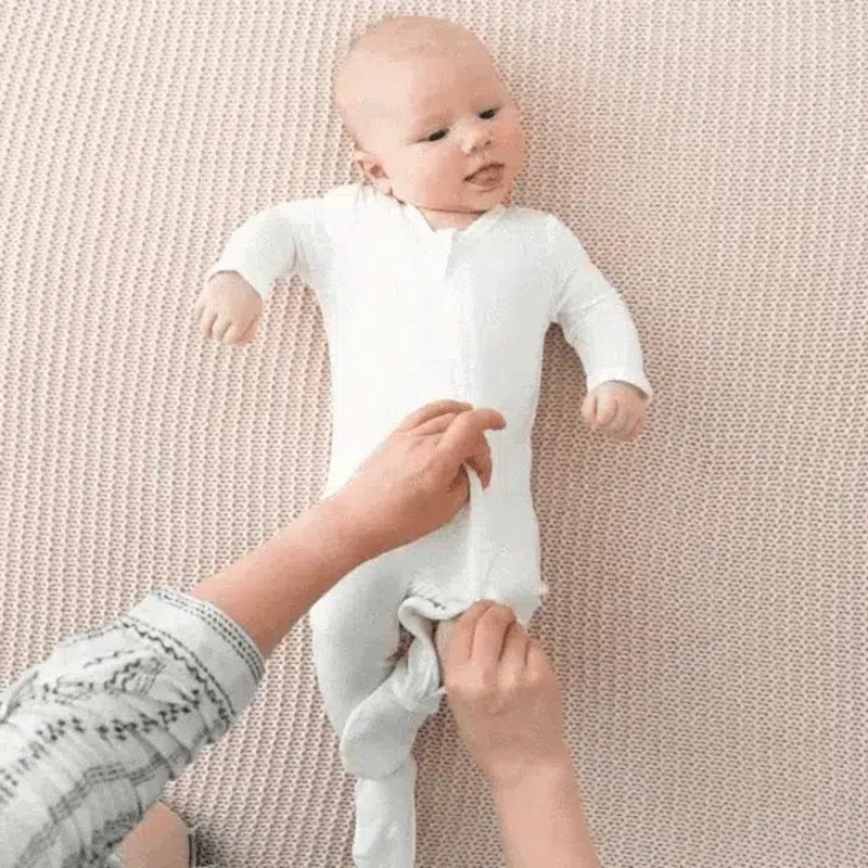 Kyte Baby – Zipper Footie – Cloud