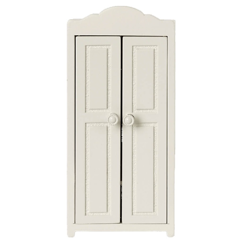 Mouse Wooden Closet Toy