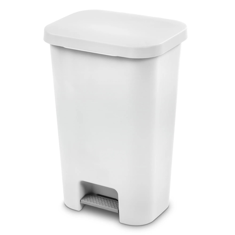 COLORmaxx Trash Can with Lid