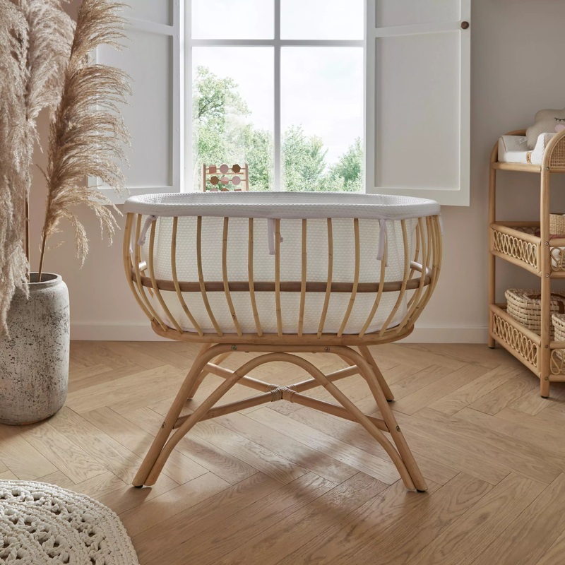 CuddleCo – Aria Rattan Crib – Natural