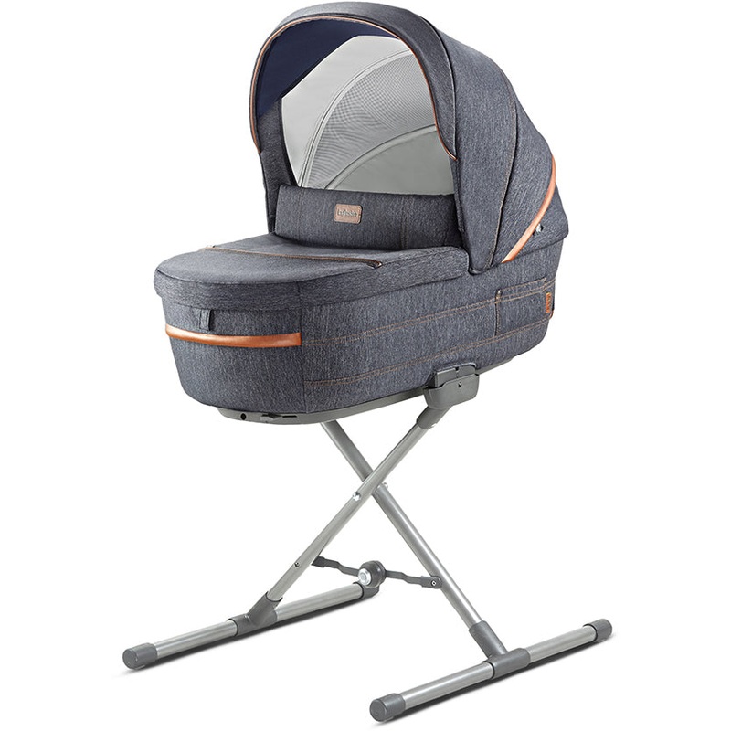 Inglesina Aptica Bassinet + Stand – Indigo Denim