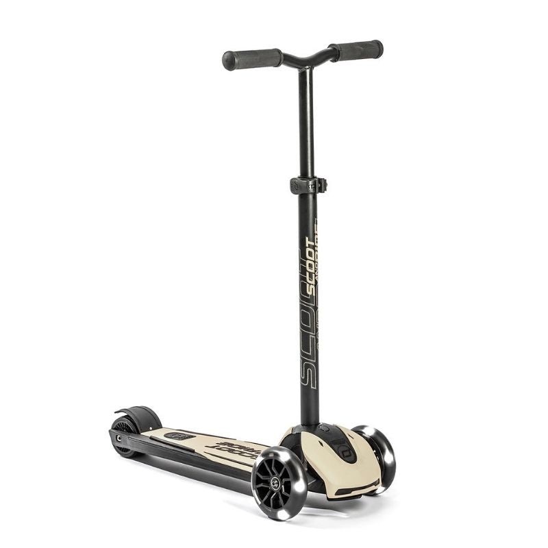 Highwaykick 5 LED Scooter