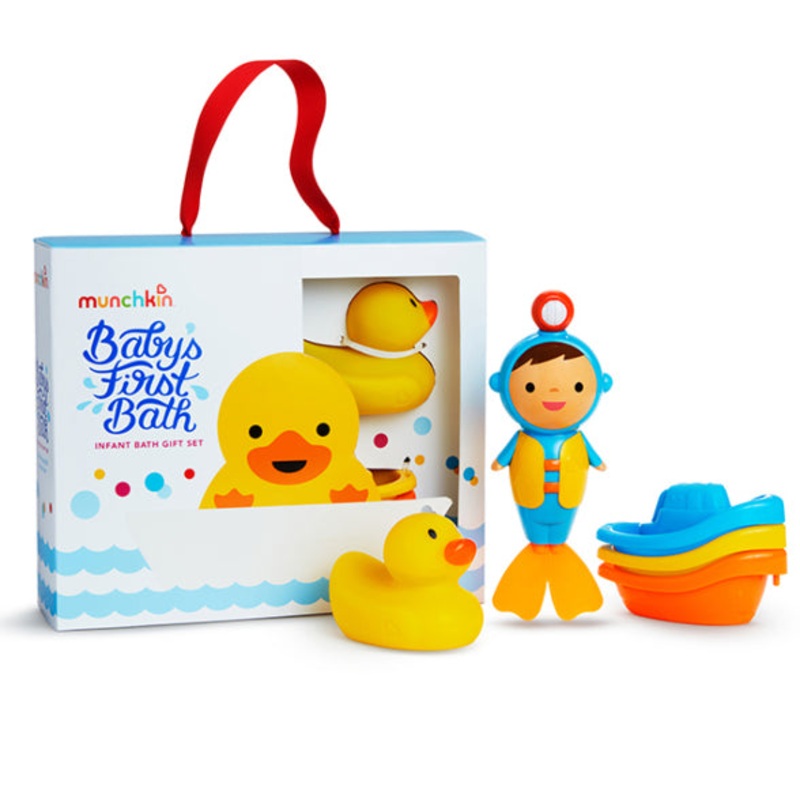 Munchkin Babys First Bath Infant Bath Gift Set