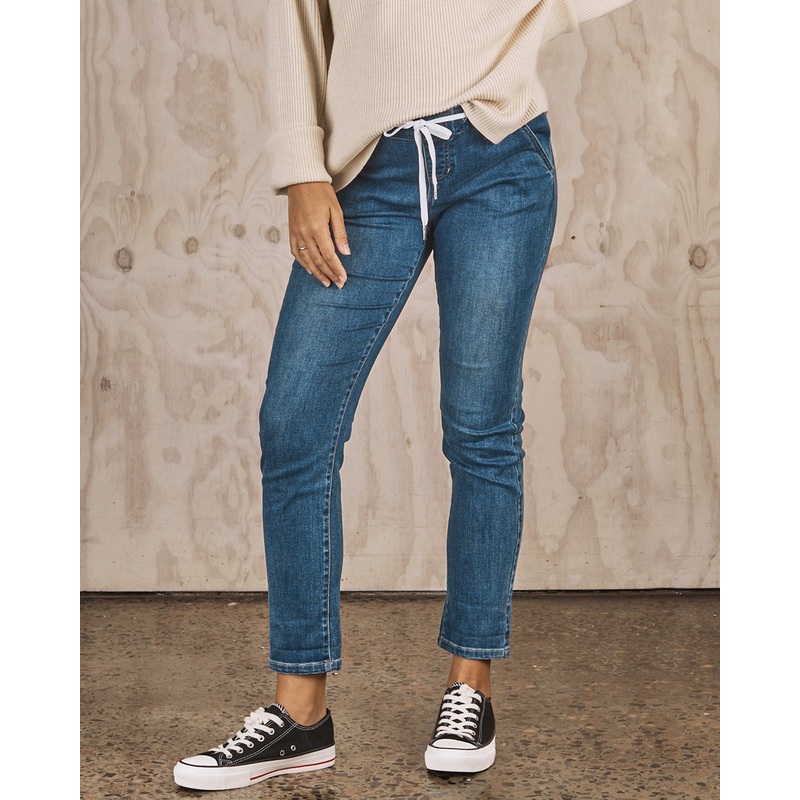 Amber Over the Bump Maternity Elastic Waistband Jeans in Blue Blue XS 584BU – 0904C